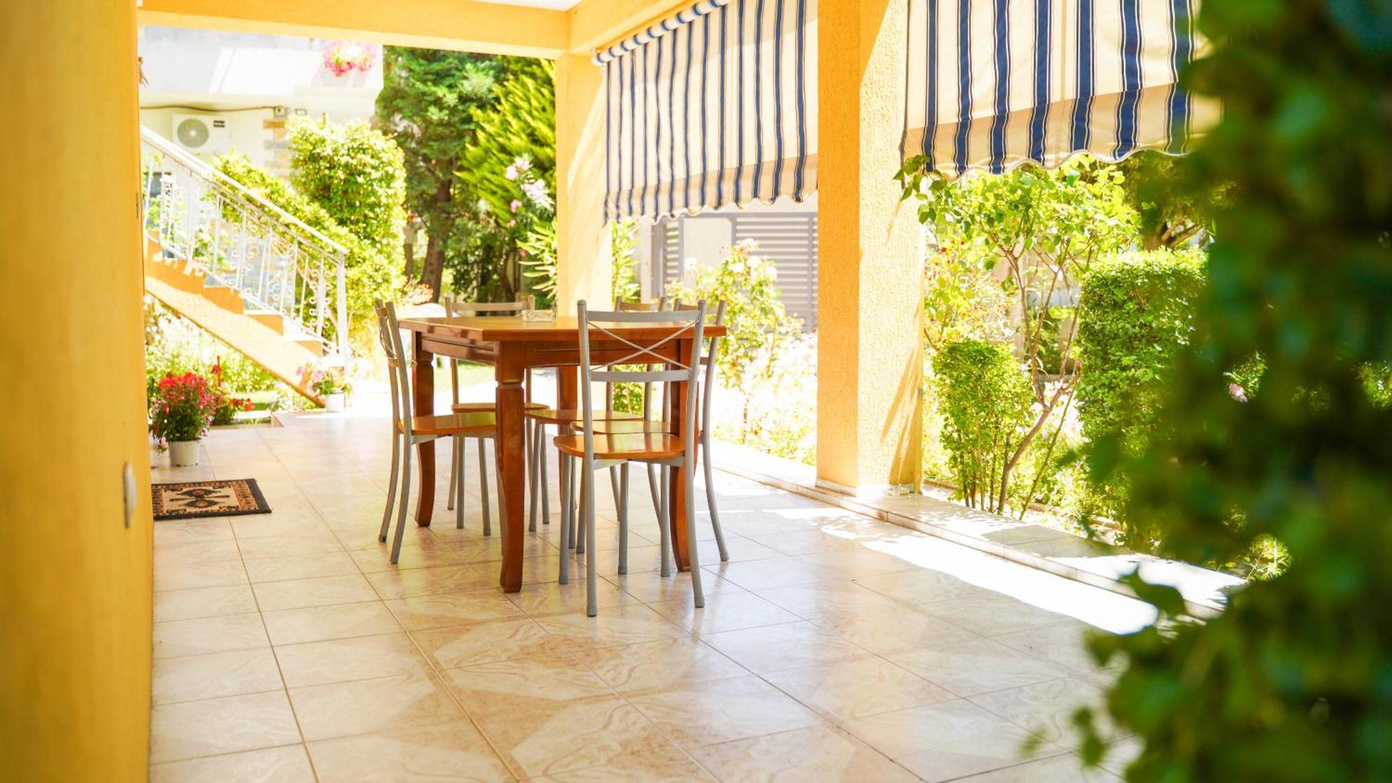 Vila Aliaj Luxury Apartment With 2 Rooms With Private Wonderful Terrace Durrës Extérieur photo